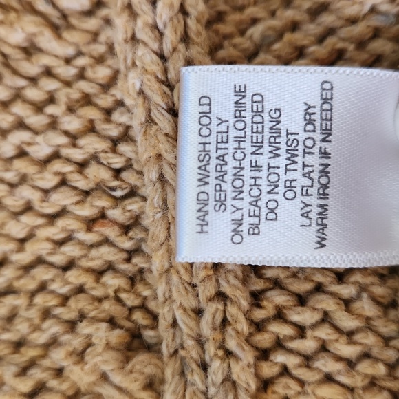 Christopher and Banks petite sweater vest with tie at waist. Sz petite large. - Picture 9 of 11